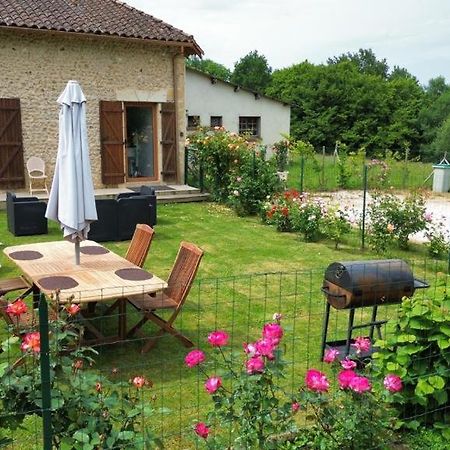 Chez Lucia A 15Min De Perigueux A 6Km Autoroute A89 Apartment Eglise-Neuve-de-Vergt Luaran gambar