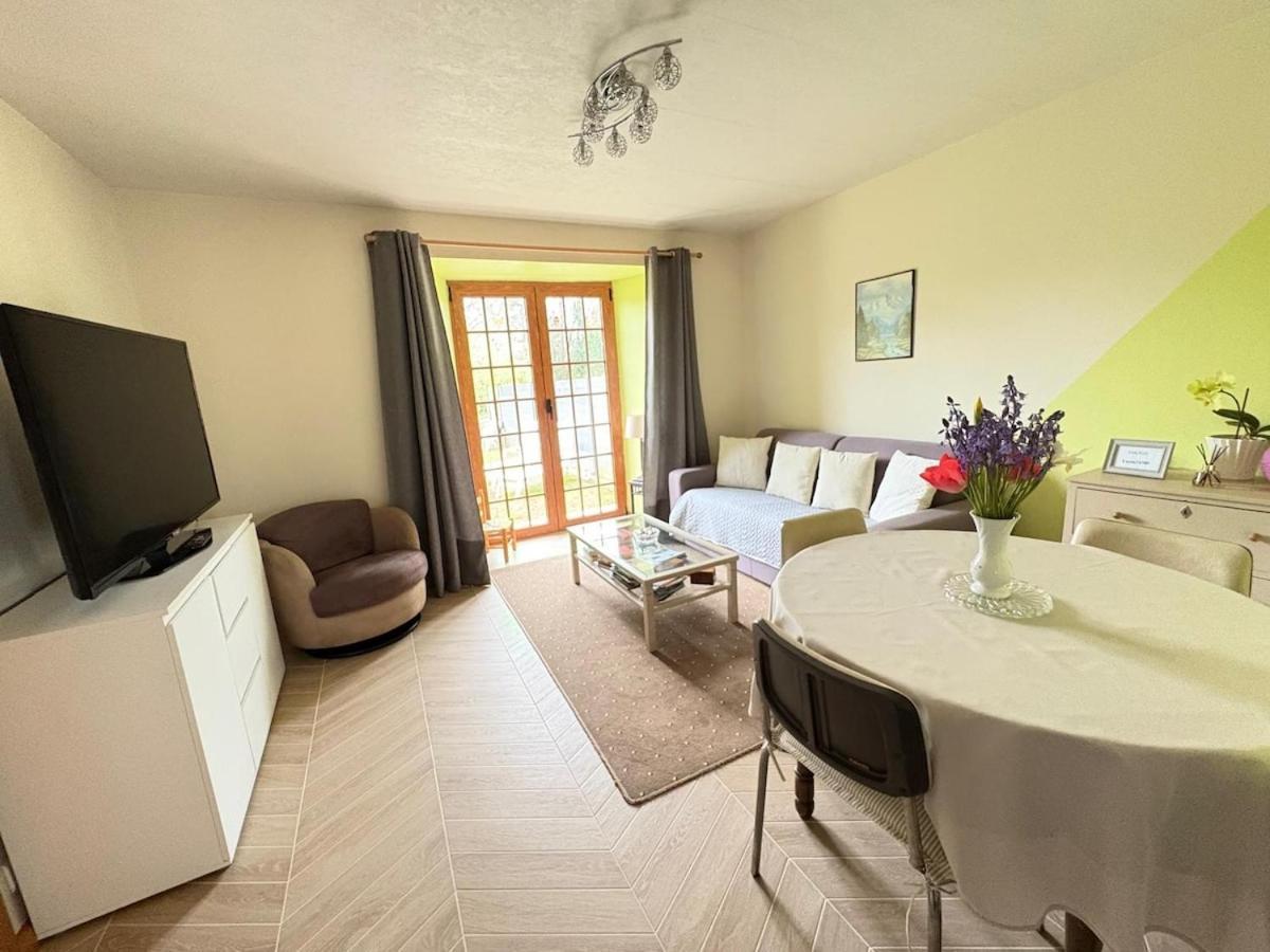 Chez Lucia A 15Min De Perigueux A 6Km Autoroute A89 Apartment Eglise-Neuve-de-Vergt Luaran gambar