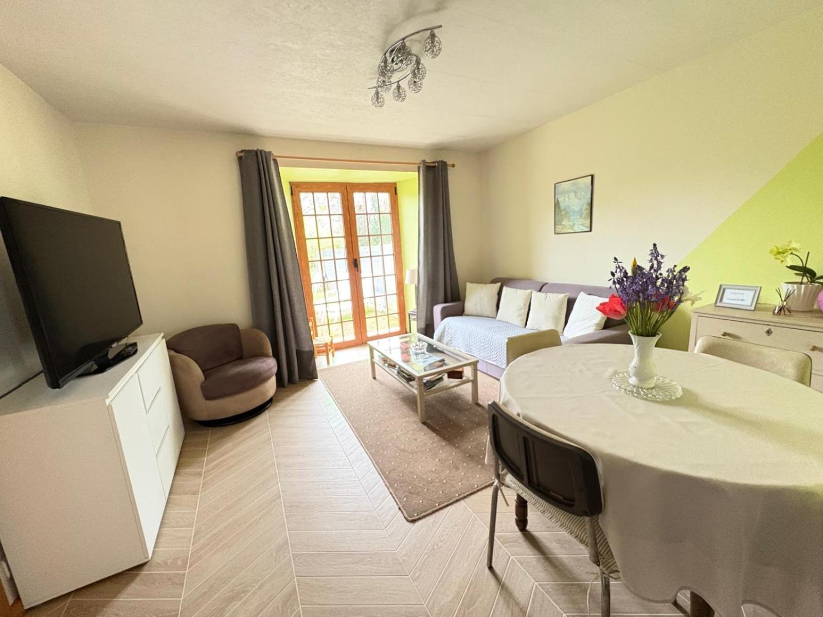 Chez Lucia A 15Min De Perigueux A 6Km Autoroute A89 Apartment Eglise-Neuve-de-Vergt Luaran gambar