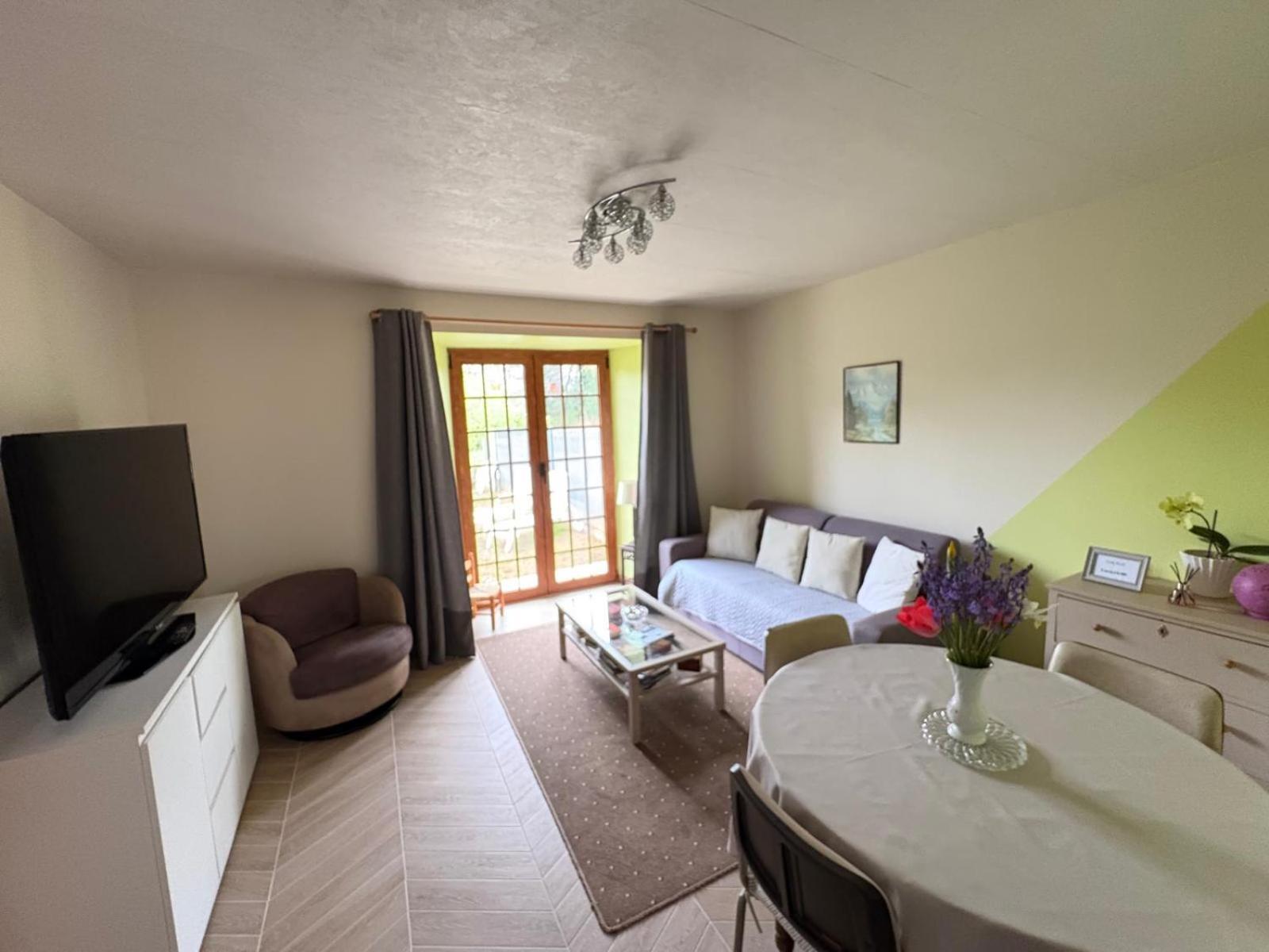 Chez Lucia A 15Min De Perigueux A 6Km Autoroute A89 Apartment Eglise-Neuve-de-Vergt Luaran gambar